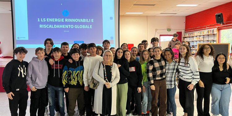 Alla classe 1 LS del Manzoni il primo premio alla Fiera della Cultura