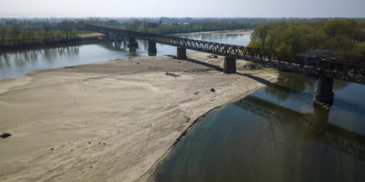 Acqua, per la Regione è ancora emergenza: appello a tutti i gestori