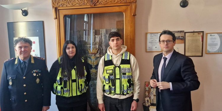 Suzzara, arrivano due nuovi agenti di polizia locale